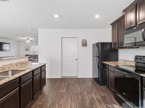 Kitchen - 15206 Walcott Rdg, Von Ormy, TX 78073 photo 3 of 3