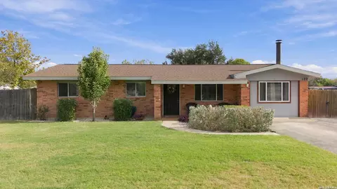 139 Timber Ln, New Braunfels, TX 78130