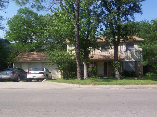 1209 E Windsor Dr, Denton, TX 76209 photo 1