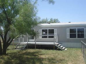 100 Crest Dr, Tye, TX 79563 photo 1