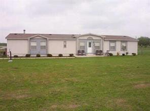 8553 Rodeo Dr, Terrell, TX 75160 photo 1
