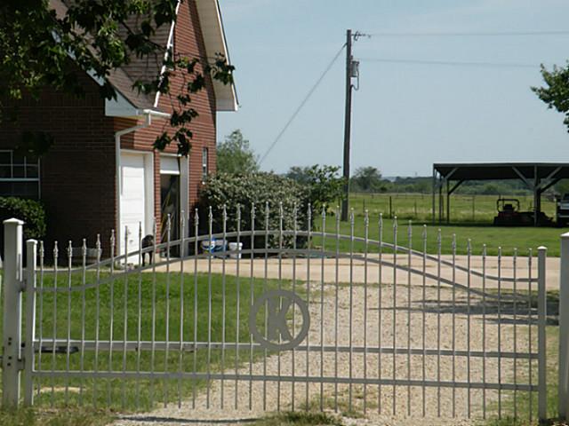 5091 Jackson Rd E, Krum, TX 76249 photo 4