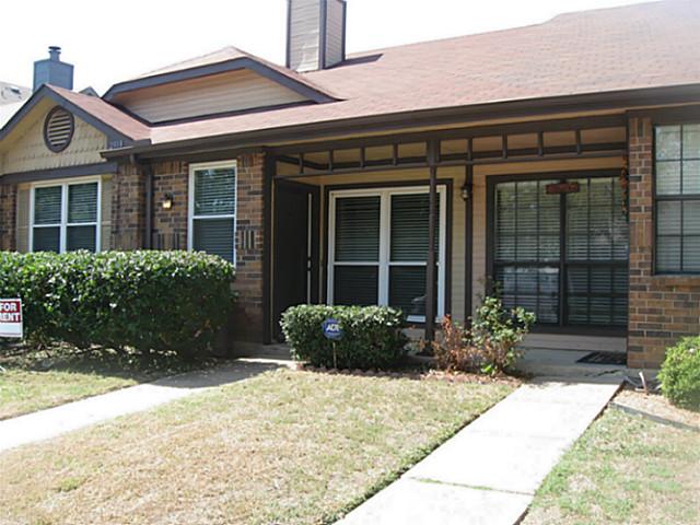 2913 Roxboro Rd, Euless, TX 76039 photo 1