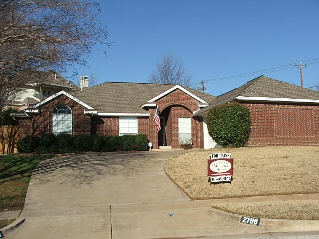 2706 Silver Leaf Ct, Grapevine, TX 76051 photo 1