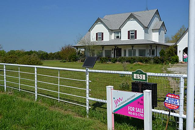 451 Pr 123, Savoy, TX 75479 photo 16