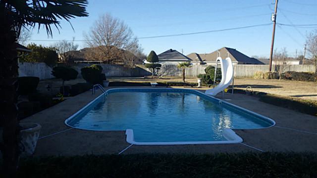 106 Codee Ct, Mount Pleasant, TX 75455 photo 5