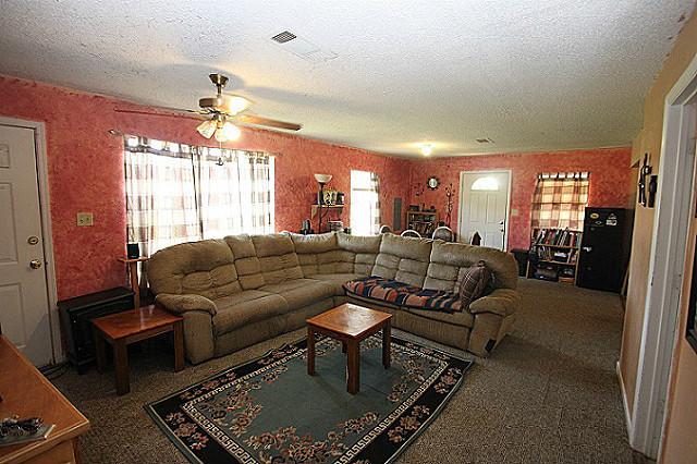 361 Rs County Road 4252, Point, TX 75472 photo 6