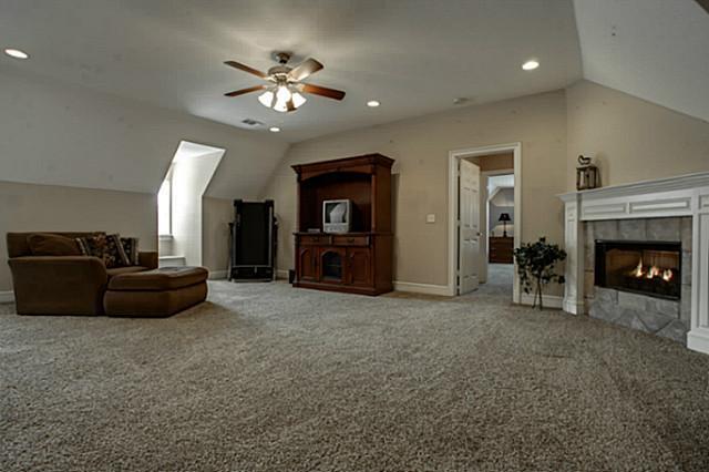 409 E Brooks St, Forney, TX 75126 photo 5