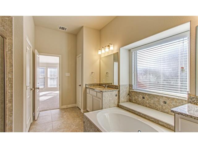 2012 E Graves St, Melissa, TX 75454 photo 2