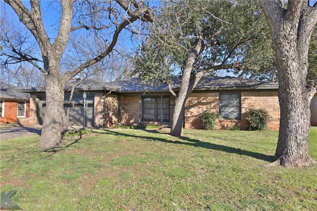 317 Moore Dr, Abilene, TX 79605 photo 2
