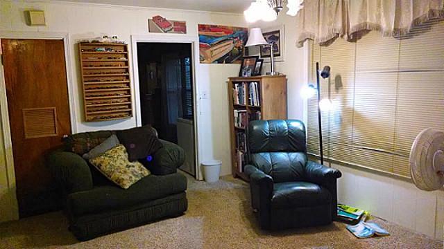 706 E Burnside St, Rotan, TX 79546 photo 5