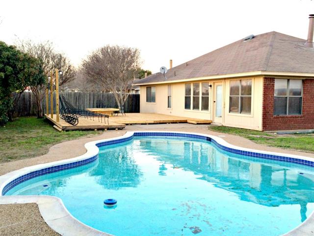 7916 Hot Springs Ct, Fort Worth, TX 76123 photo 2