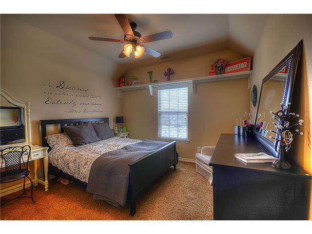 325 River Meadows Ln, Argyle, TX 76226 photo 8