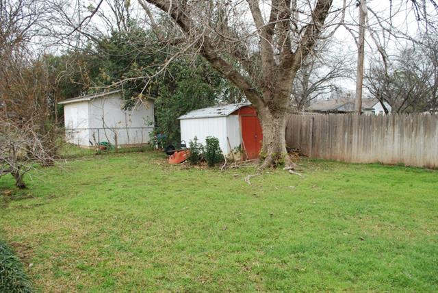 2006 7th St, Brownwood, TX 76801 photo 3