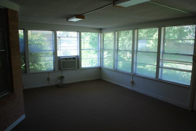 2006 7th St, Brownwood, TX 76801 photo 9