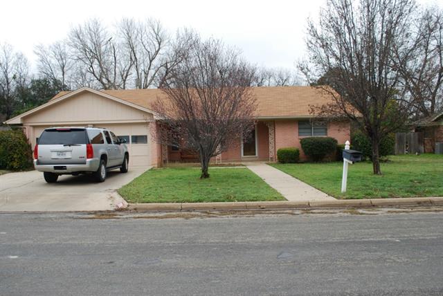 2006 7th St, Brownwood, TX 76801 photo 1
