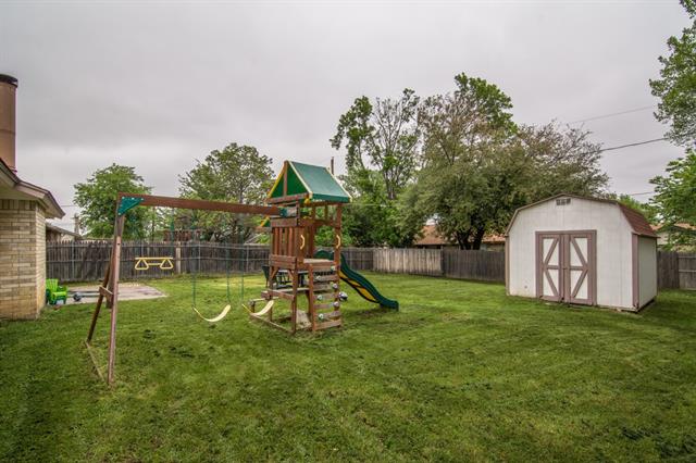 6504 Patsy Ln, Watauga, TX 76148 photo 4