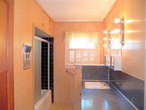 2002 Edgemont Dr, Abilene, TX 79602 photo 4
