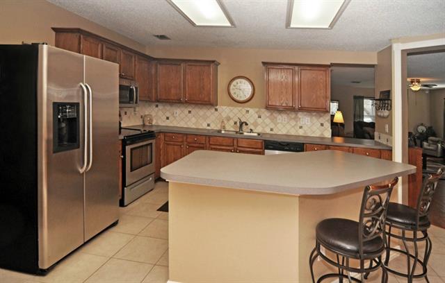 2005 Brazos Dr, Corinth, TX 76210 photo 5