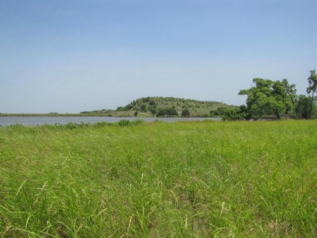 357 Lake Point Rd, Comanche, TX 76442 photo 6