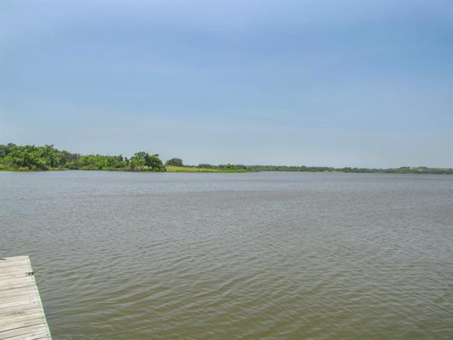 357 Lake Point Rd, Comanche, TX 76442 photo 9
