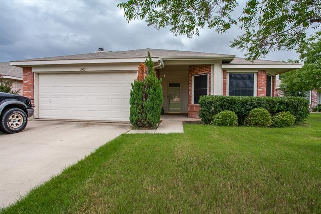 1002 Hampton Dr, Forney, TX 75126 photo 3