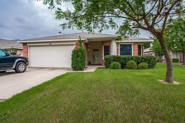 1002 Hampton Dr, Forney, TX 75126 photo 2