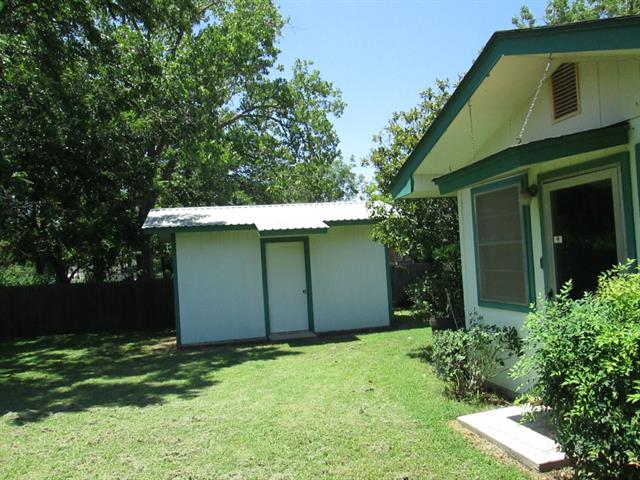 1403 Primrose, Cisco, TX 76437 photo 8