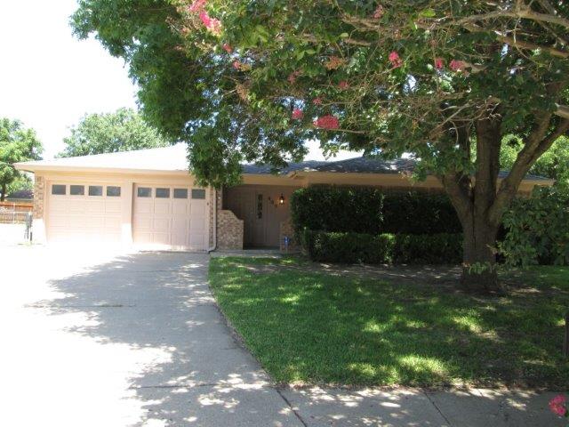 405 Ferenz Ave, Crowley, TX 76036 photo 1