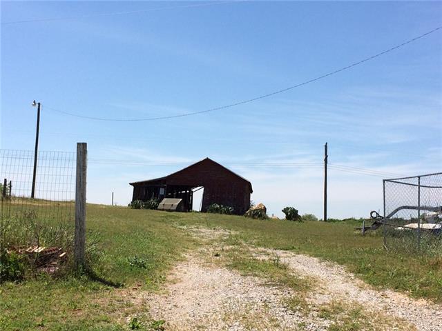 808 E Summit Ave, Comanche, TX 76442 photo 12