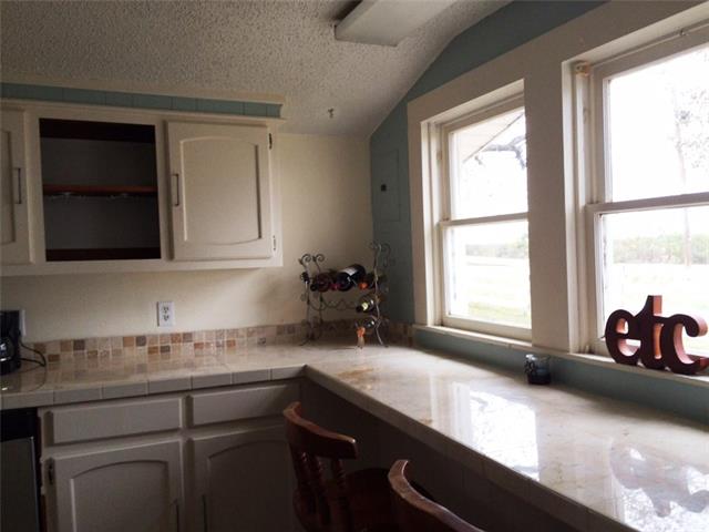 808 E Summit Ave, Comanche, TX 76442 photo 23