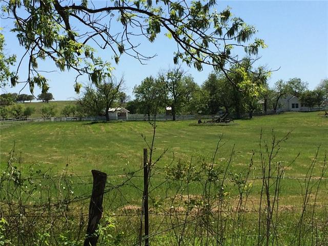 808 E Summit Ave, Comanche, TX 76442 photo 3