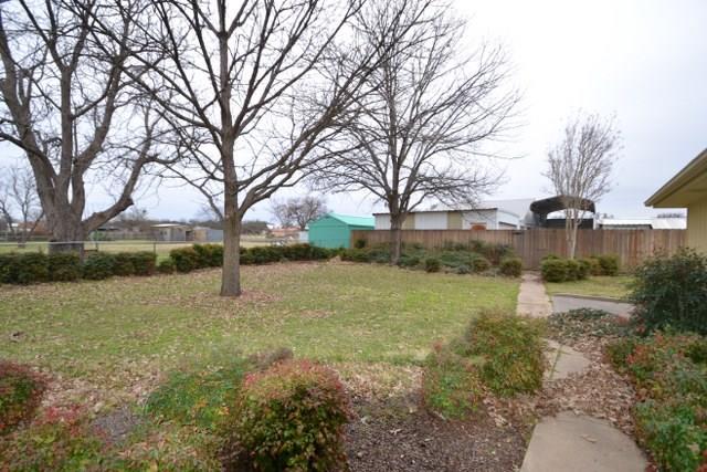 504 E Cedar St, Gordon, TX 76453 photo 15