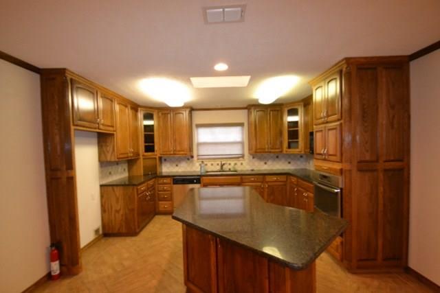 504 E Cedar St, Gordon, TX 76453 photo 3