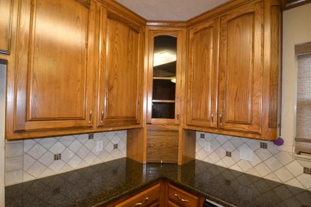 504 E Cedar St, Gordon, TX 76453 photo 4