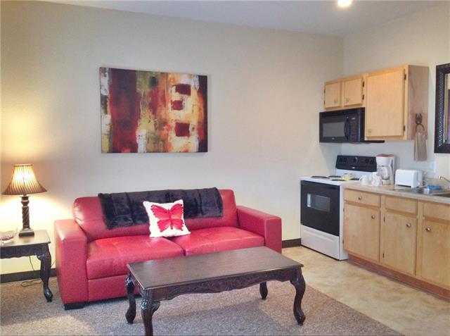 1305 N Tool Dr, Tool, TX 75143 photo 8