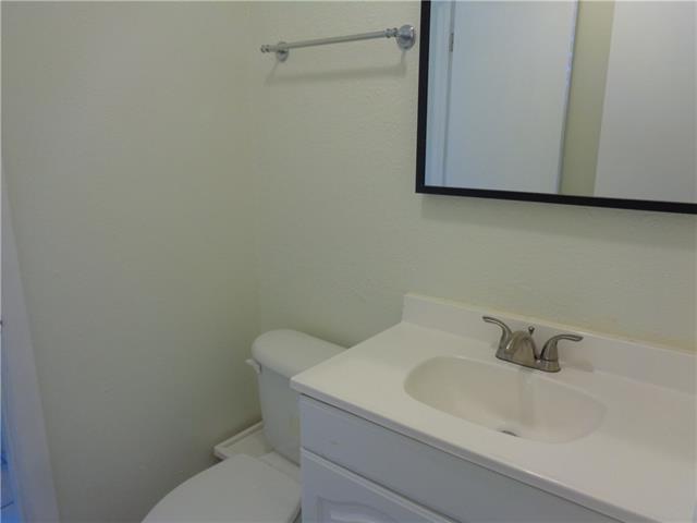 1301 Glenn Dr, Euless, TX 76039 photo 14