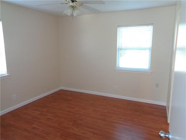 1301 Glenn Dr, Euless, TX 76039 photo 11