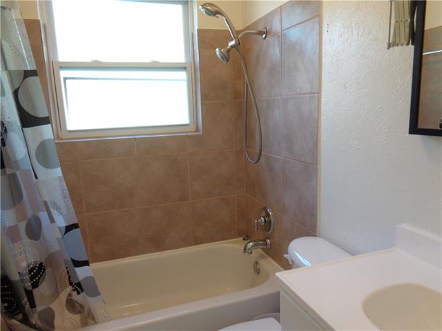 1301 Glenn Dr, Euless, TX 76039 photo 12