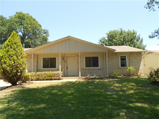 606 Crane Dr, Euless, TX 76039 photo 1