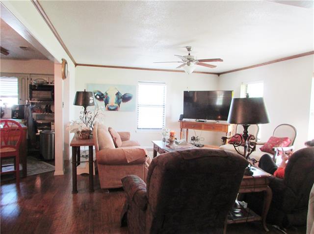 600 SW Mckinney St, Rice, TX 75155 photo 5