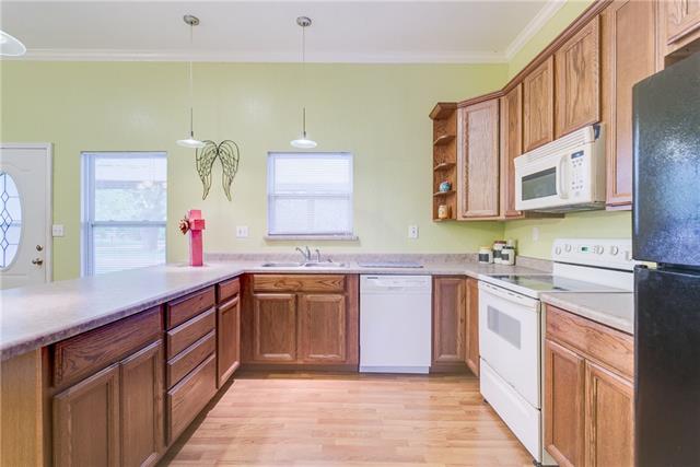 208 E 5th St, Tolar, TX 76476 photo 11