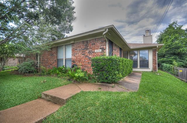 1435 Hampton Rd, Grapevine, TX 76051 photo 1