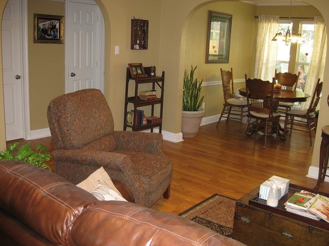 922 Holiday Dr, Tool, TX 75143 photo 5