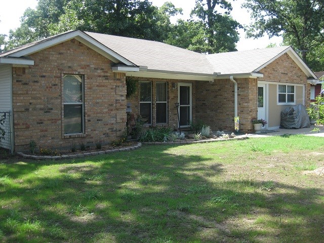 922 Holiday Dr, Tool, TX 75143 photo 1