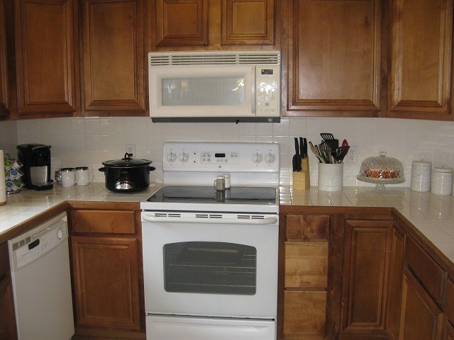 922 Holiday Dr, Tool, TX 75143 photo 8