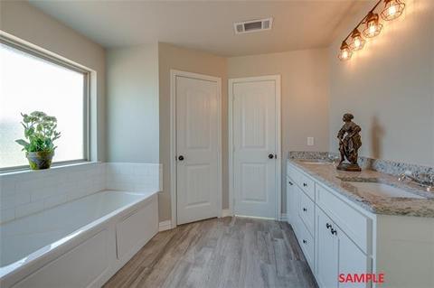 589 Eubank St, Mabank, TX 75147 photo 14