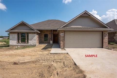 589 Eubank St, Mabank, TX 75147 photo 3
