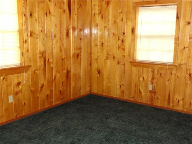 910 E Letava Dr, Mabank, TX 75147 photo 5