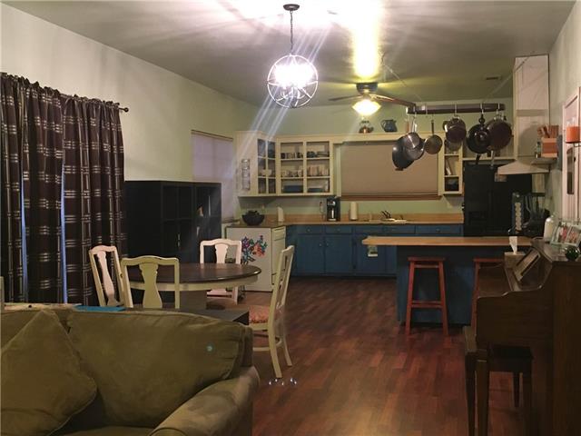 503 E College St, Terrell, TX 75160 photo 5